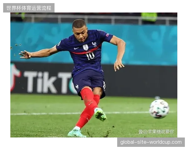 德尚倚重姆巴佩终结能力,法国队反击质量直接取决于姆巴佩在左肋部的启动时机 德尚倚重姆巴佩终结能力,法国队反击质量直接取决于姆巴佩在左肋部的启动时机